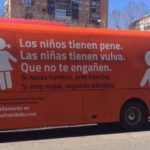 Barcelona impedirà que “l’autobús de l’odi” de Hazte Oír faci cap activitat a la ciutat